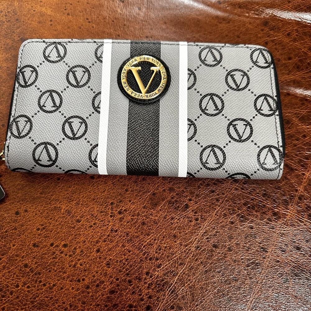 Wallet zippy Black and Gray Patterned by New York New York